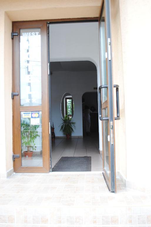 Hotel West Scheia Ngoại thất bức ảnh